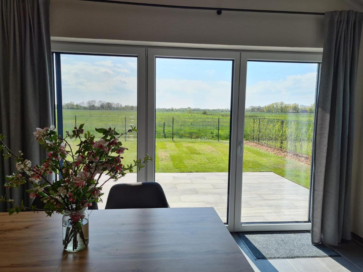 Villa Watt´n Blick - Hundefreundliches Ferienhaus mit Ausblick über die Wiesen bis zum Deich Schweiburg Exterior foto